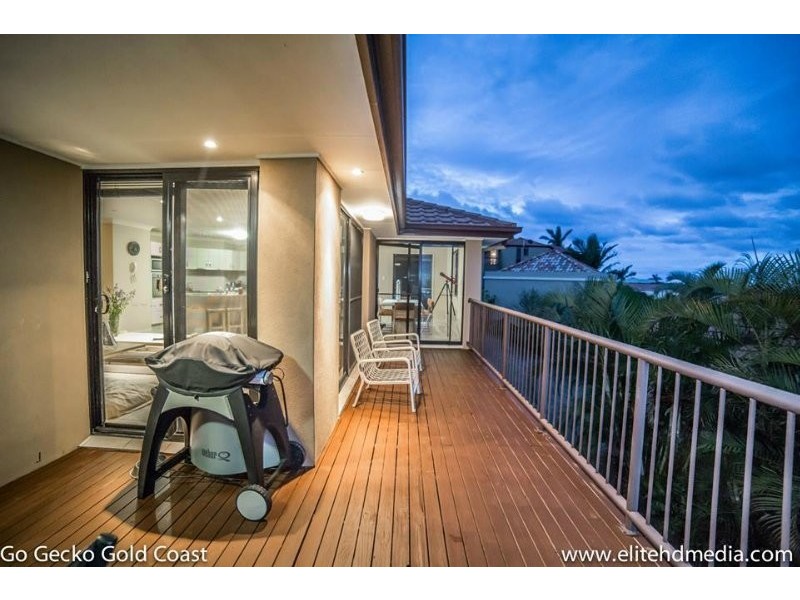 30 Ardrossan Place, Highland Park QLD 4211