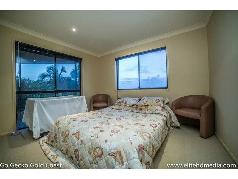 30 Ardrossan Place, Highland Park QLD 4211