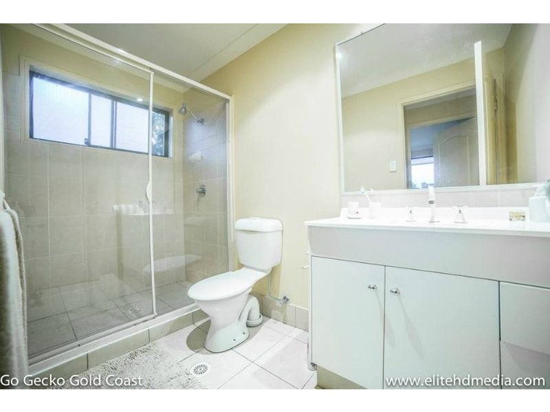 30 Ardrossan Place, Highland Park QLD 4211
