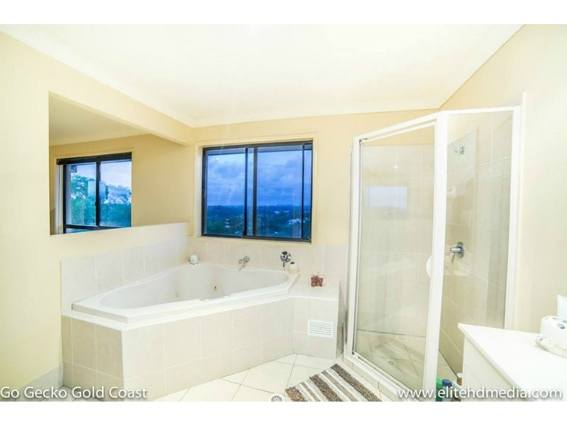 30 Ardrossan Place, Highland Park QLD 4211
