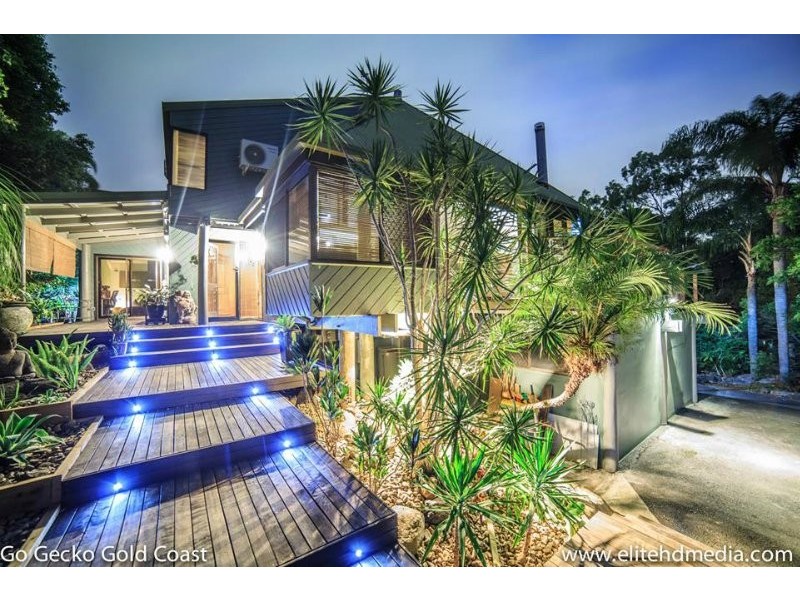 17 Marble Drive, Carrara QLD 4211