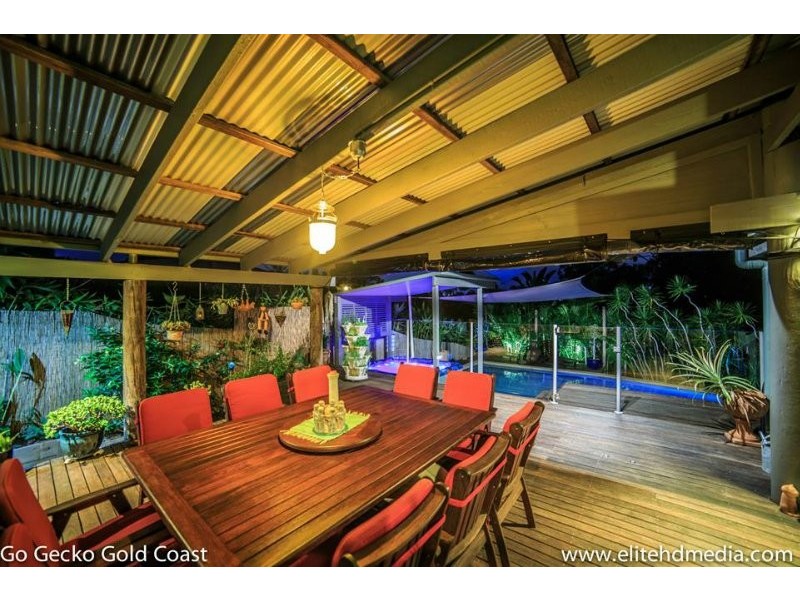 17 Marble Drive, Carrara QLD 4211