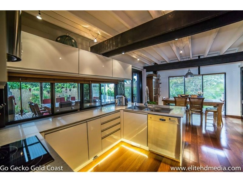 17 Marble Drive, Carrara QLD 4211