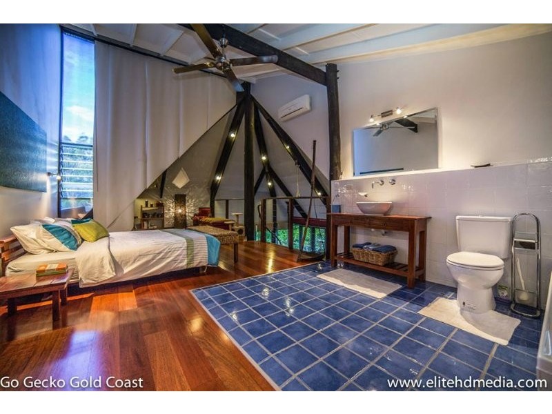 17 Marble Drive, Carrara QLD 4211