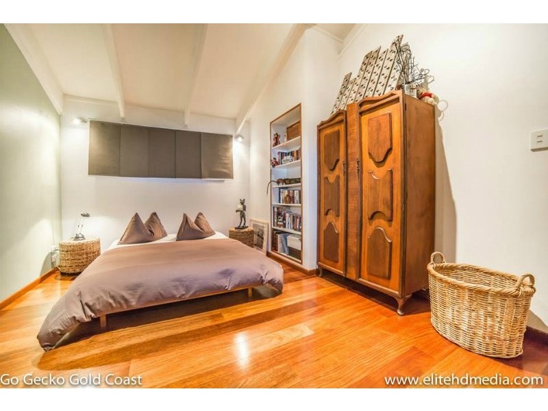 17 Marble Drive, Carrara QLD 4211