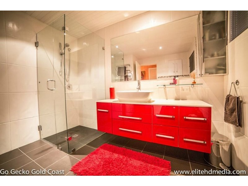 17 Marble Drive, Carrara QLD 4211