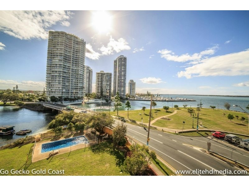 16/554 Marine Parade, Biggera Waters QLD 4216