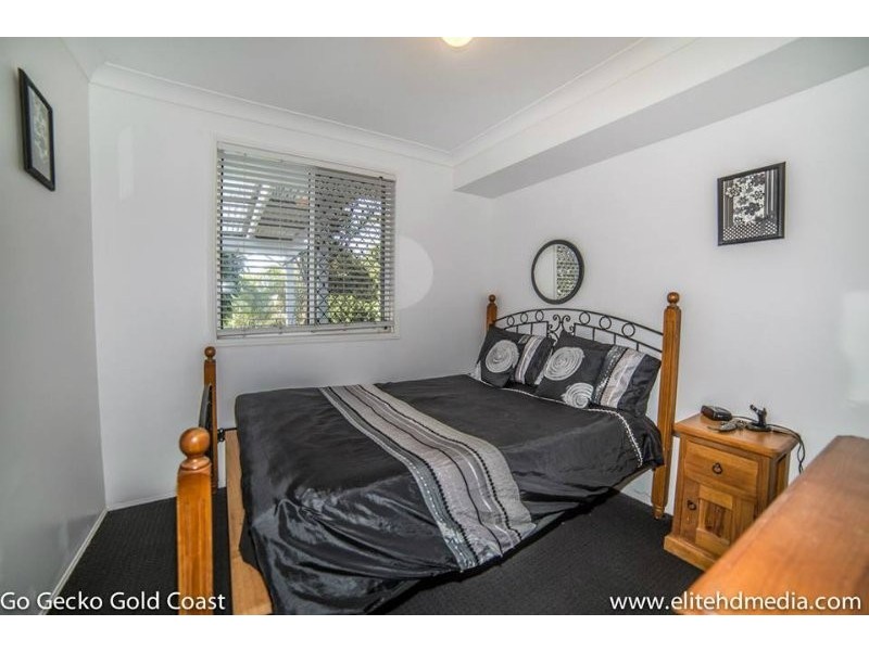 11 Kilmuir St, Highland Park QLD 4211