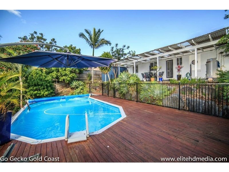 11 Kilmuir St, Highland Park QLD 4211