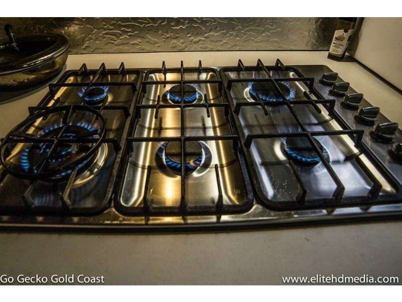 4 Yarraowee Drive, Nerang QLD 4211