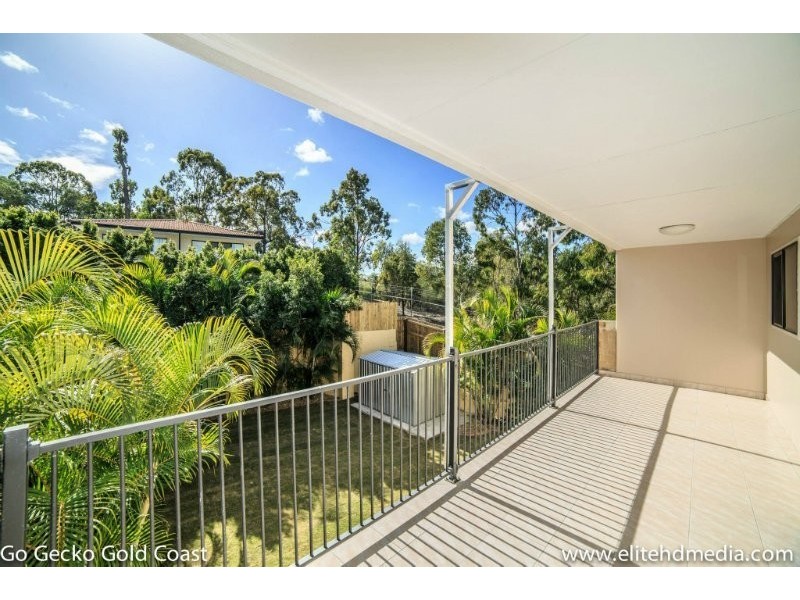 2/6 Soldierbird Place, Carrara QLD 4211