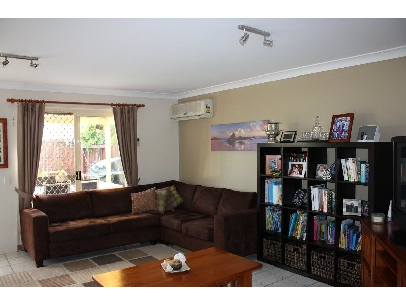 2/3 Janal Place, Currumbin Waters QLD 4223