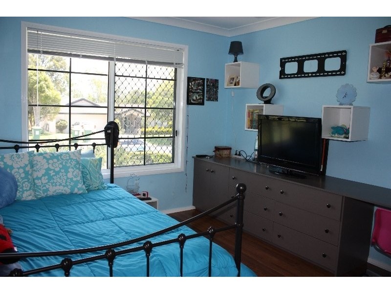 3 Waterwood Crt, Arundel QLD 4214