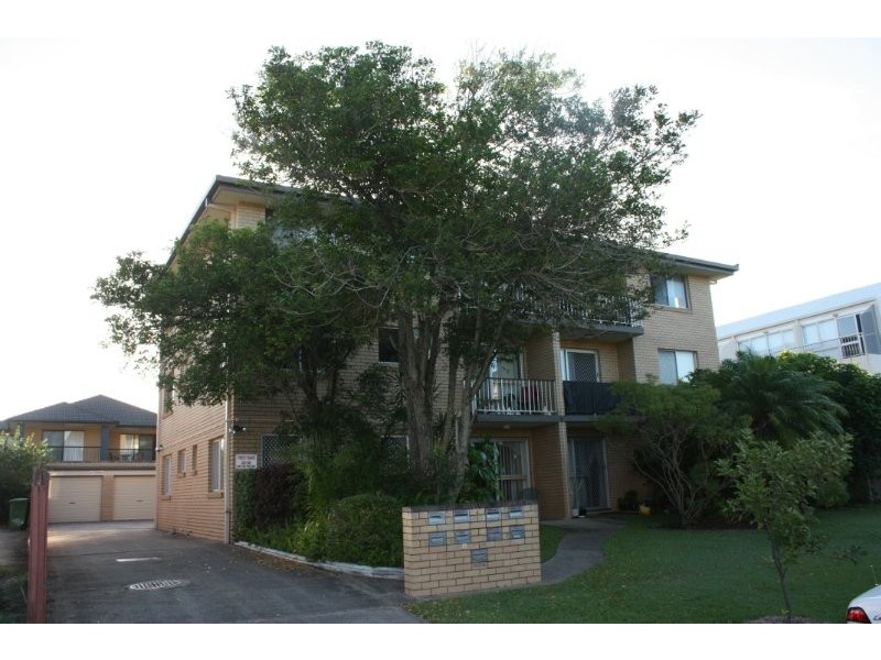 8/4 Nalla crt, Palm Beach QLD 4221