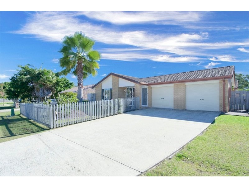 1/7 Jannie Crt, Labrador QLD 4215