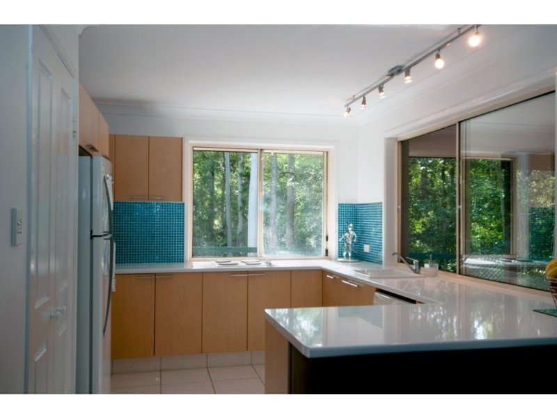 7 Nightshade Rd, Bonogin QLD 4213