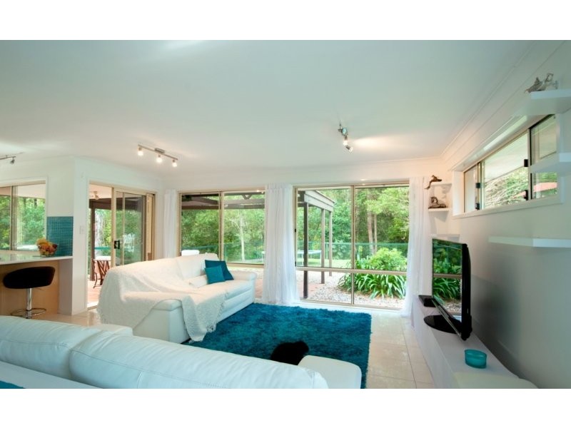 7 Nightshade Rd, Bonogin QLD 4213