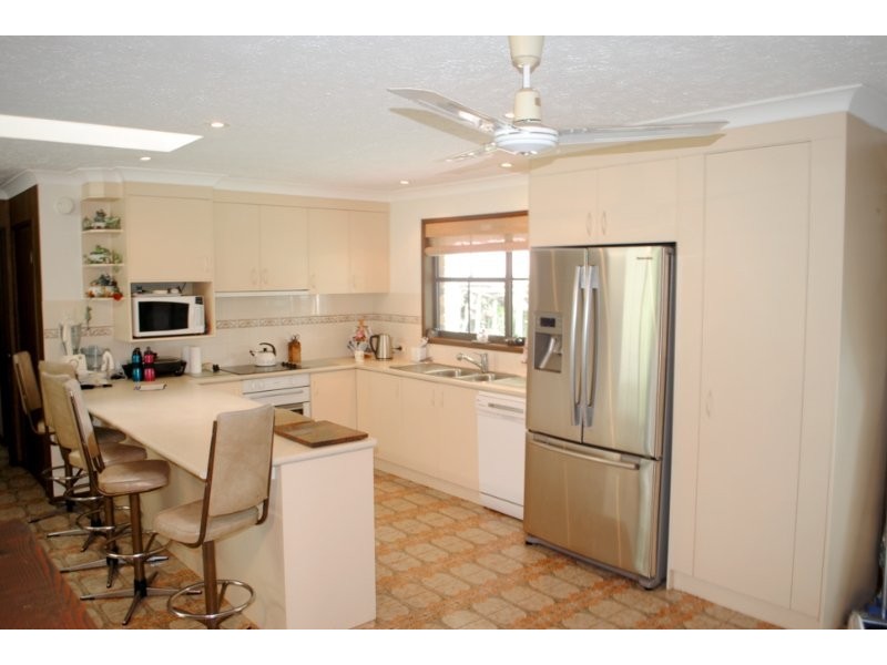 10 Lutana Street, Nerang QLD 4211