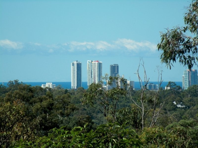 42 Castle Hill Drive South, Gaven QLD 4211