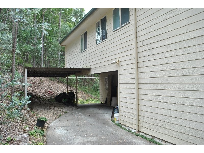 42 Castle Hill Drive South, Gaven QLD 4211