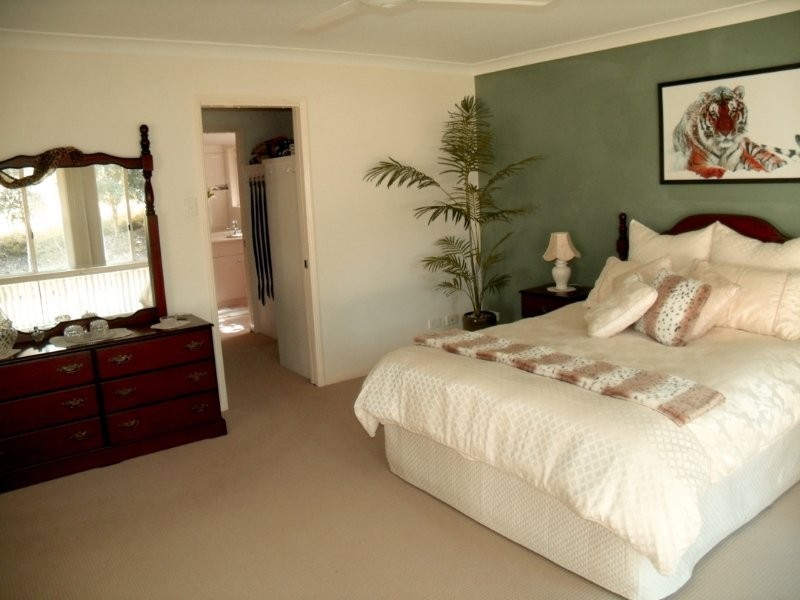 34 Pasture Place, Mount Nathan QLD 4211