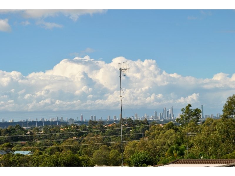 6a Rob Roy Court, Highland Park QLD 4211