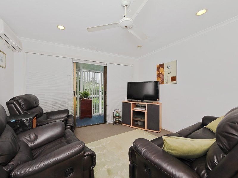 30 Regency Place, Mudgeeraba QLD 4213
