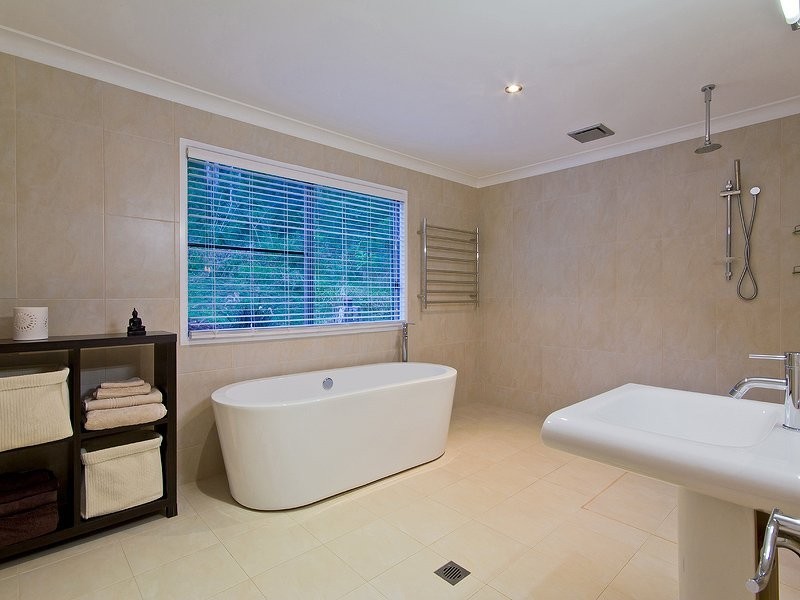 111 Waterfall Drive, Wongawallan QLD 4210