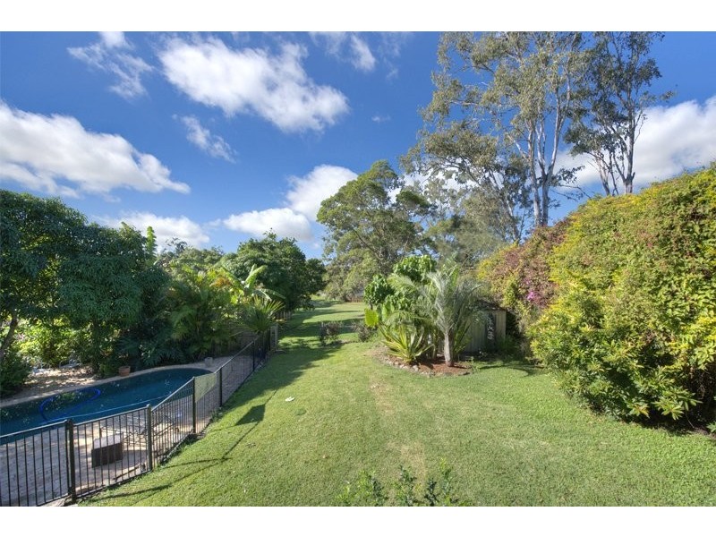 6 Jerrob Court, Carrara QLD 4211