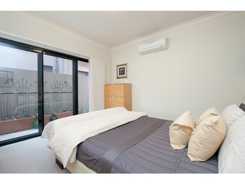 2091/1 The Vistas Drive, Carrara QLD 4211