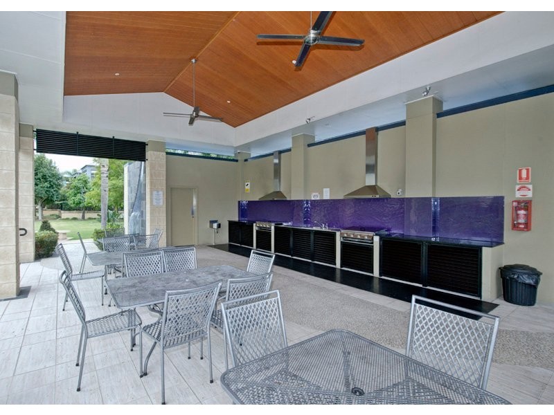 2091/1 The Vistas Drive, Carrara QLD 4211