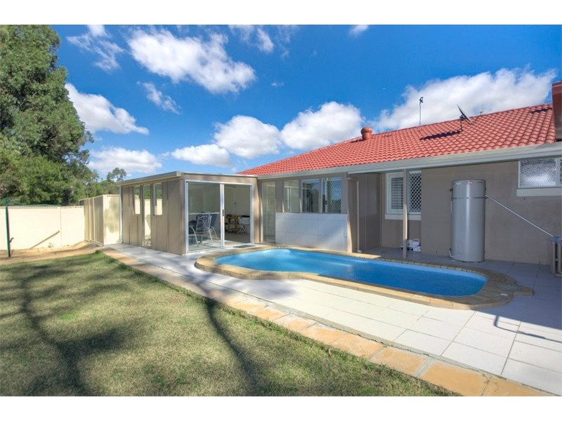 24 Wiltshire Drive, Mudgeeraba QLD 4213