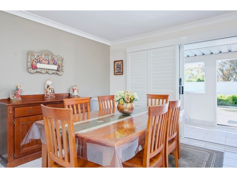 24 Wiltshire Drive, Mudgeeraba QLD 4213