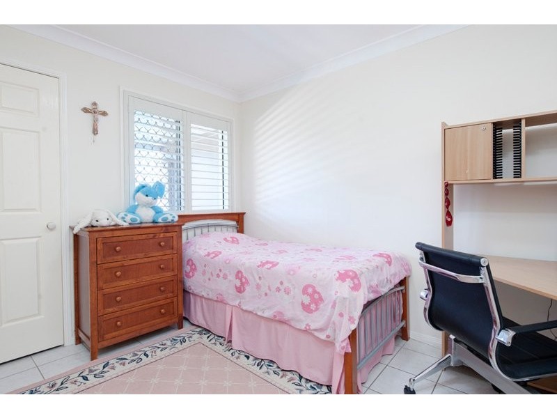 24 Wiltshire Drive, Mudgeeraba QLD 4213