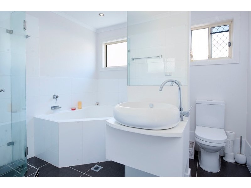 41 Stevens Street, Southport QLD 4215