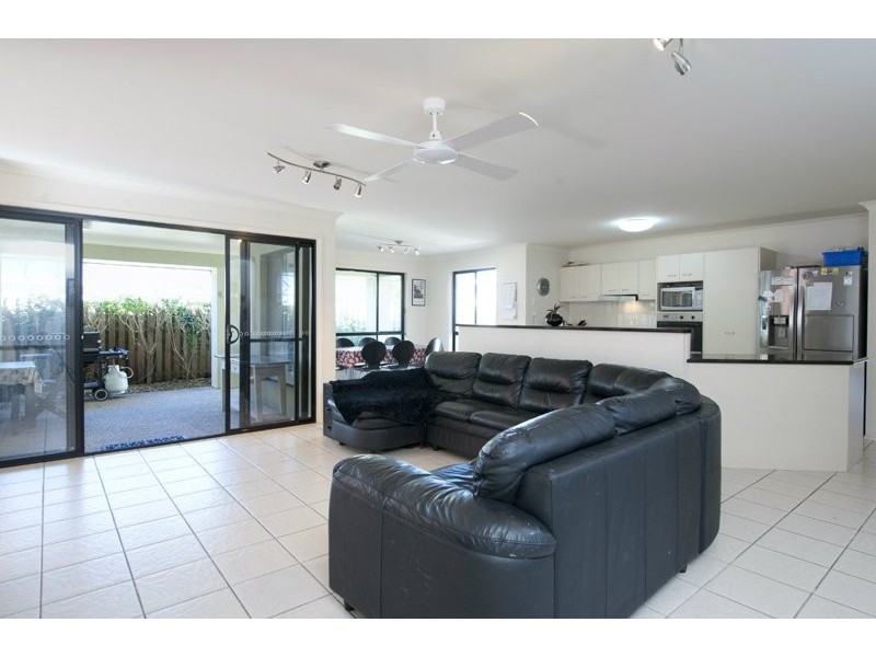 9 Nikau Crescent, Nerang QLD 4211