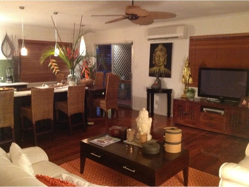 94 Heeb Street, Benowa QLD 4217