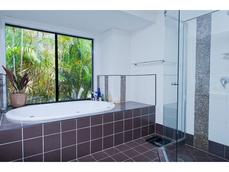 8 Yamanie Court, Nerang QLD 4211