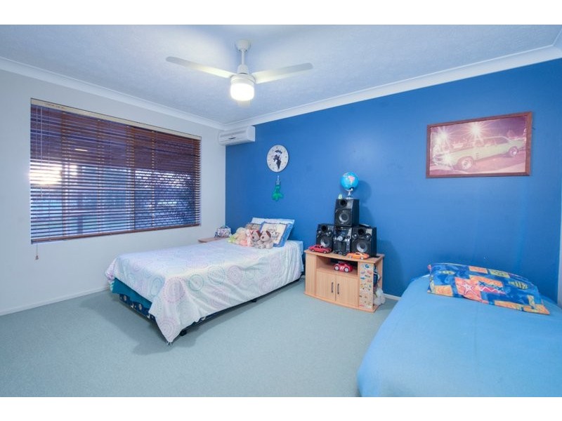 11 Lakeview Drive, Carrara QLD 4211