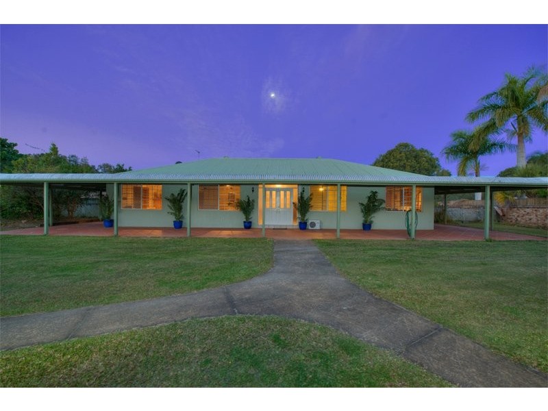 11 Lakeview Drive, Carrara QLD 4211