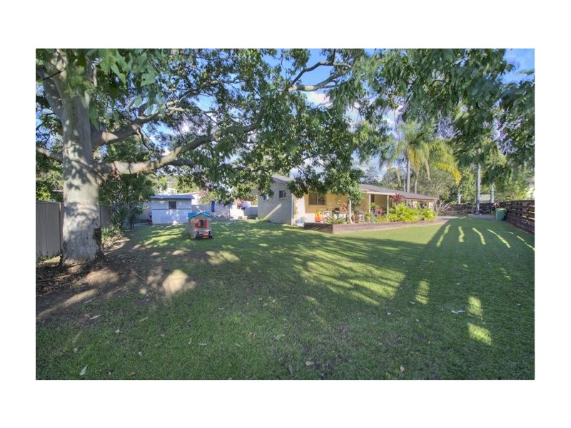 3 Brier Cres, Varsity Lakes QLD 4227