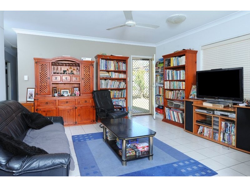 1/15 Hellman Street, Molendinar QLD 4214