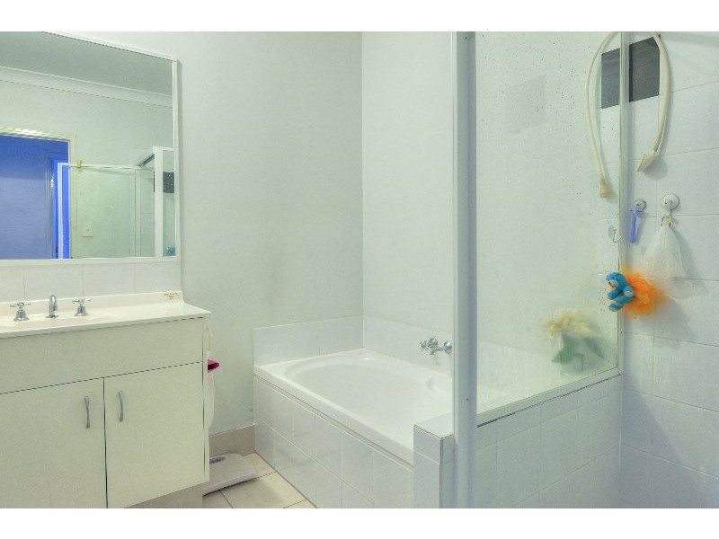 1/15 Hellman Street, Molendinar QLD 4214