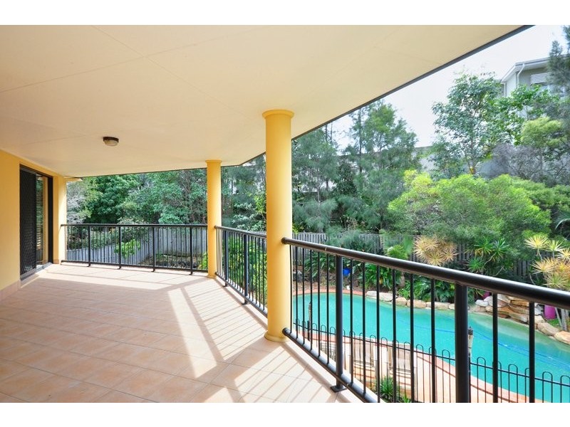 11 Mountain Ash Cct, Robina QLD 4226