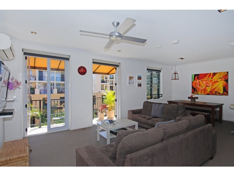 24/3030 The Boulevarde, Carrara QLD 4211