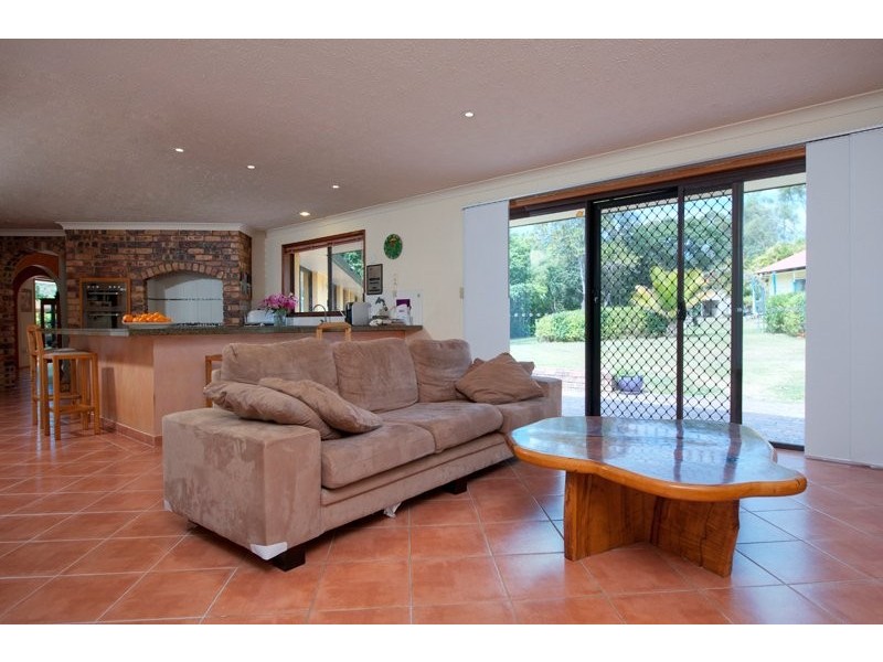 2 Satinay Crt, Oxenford QLD 4210