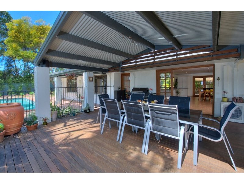 9 Mardella Court, Mermaid Waters QLD 4218