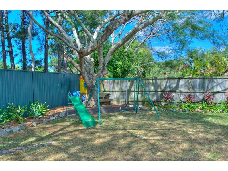 9 Mardella Court, Mermaid Waters QLD 4218
