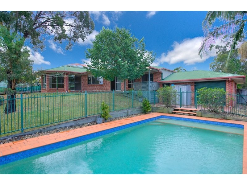 18 Mataranka Dr, Worongary QLD 4213