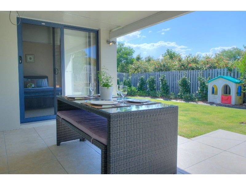 10 Cobb & Co Dr, Oxenford QLD 4210